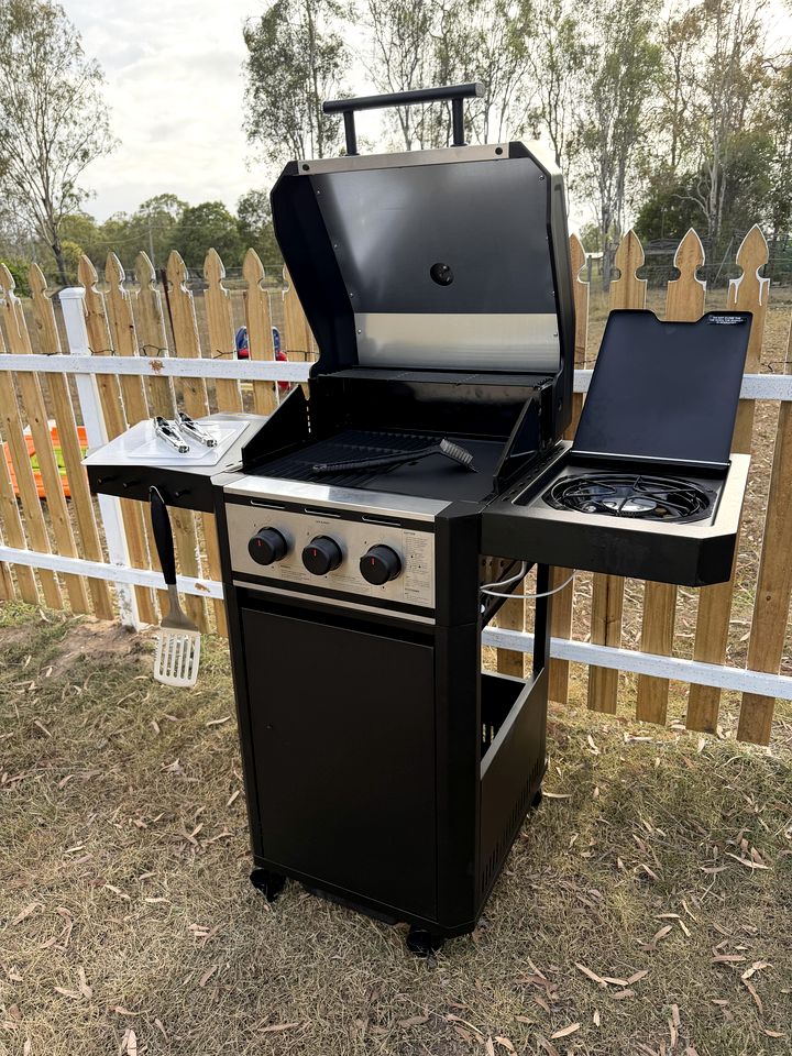 Family-Friendly Farm Glamping Experience with Camp Kitchen and Play Areas in Queensland, Australia