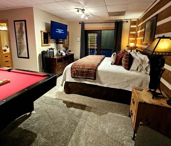 Cabins (United States of America, --, Georgia)