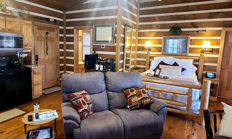 Cabins (United States of America, --, Georgia)