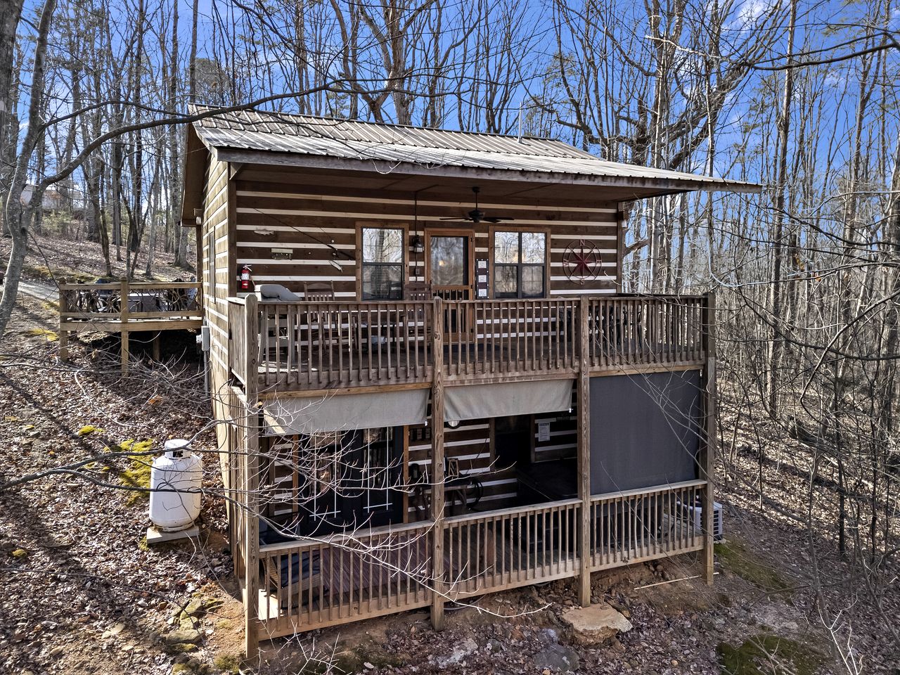 Peaceful Mountain Cabin with Mt Yonah Views with Fire Pit and Outdoor Dining in Sautee Nacoochee, Georgia