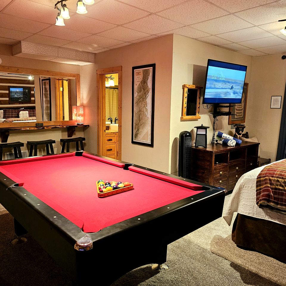 Peaceful Mountain Cabin with Mt Yonah Views with Fire Pit and Outdoor Dining in Sautee Nacoochee, Georgia