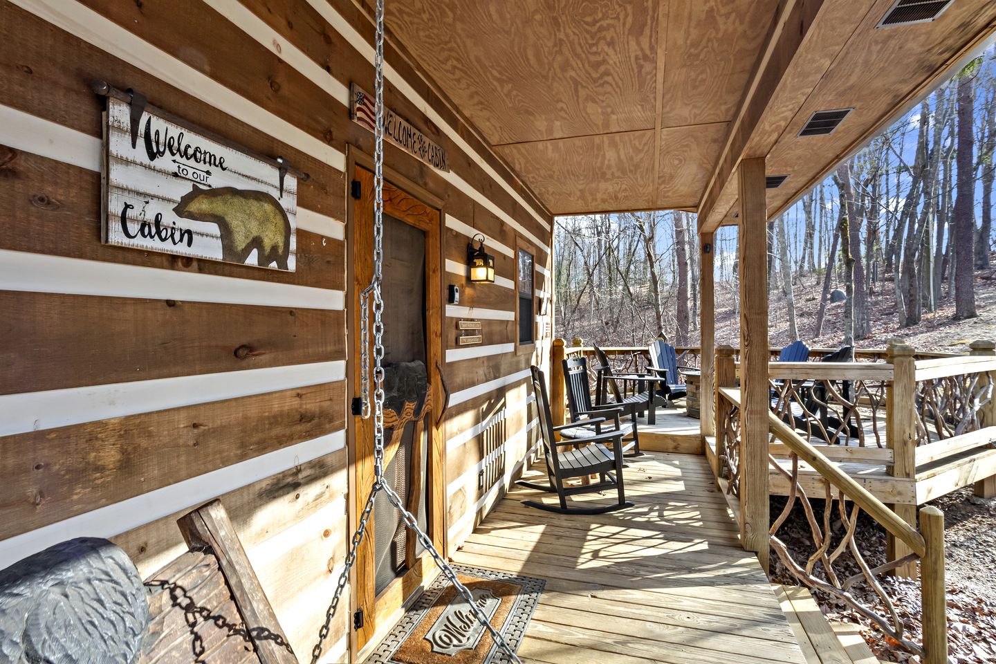 Peaceful Mountain Cabin with Mt Yonah Views with Fire Pit and Outdoor Dining in Sautee Nacoochee, Georgia
