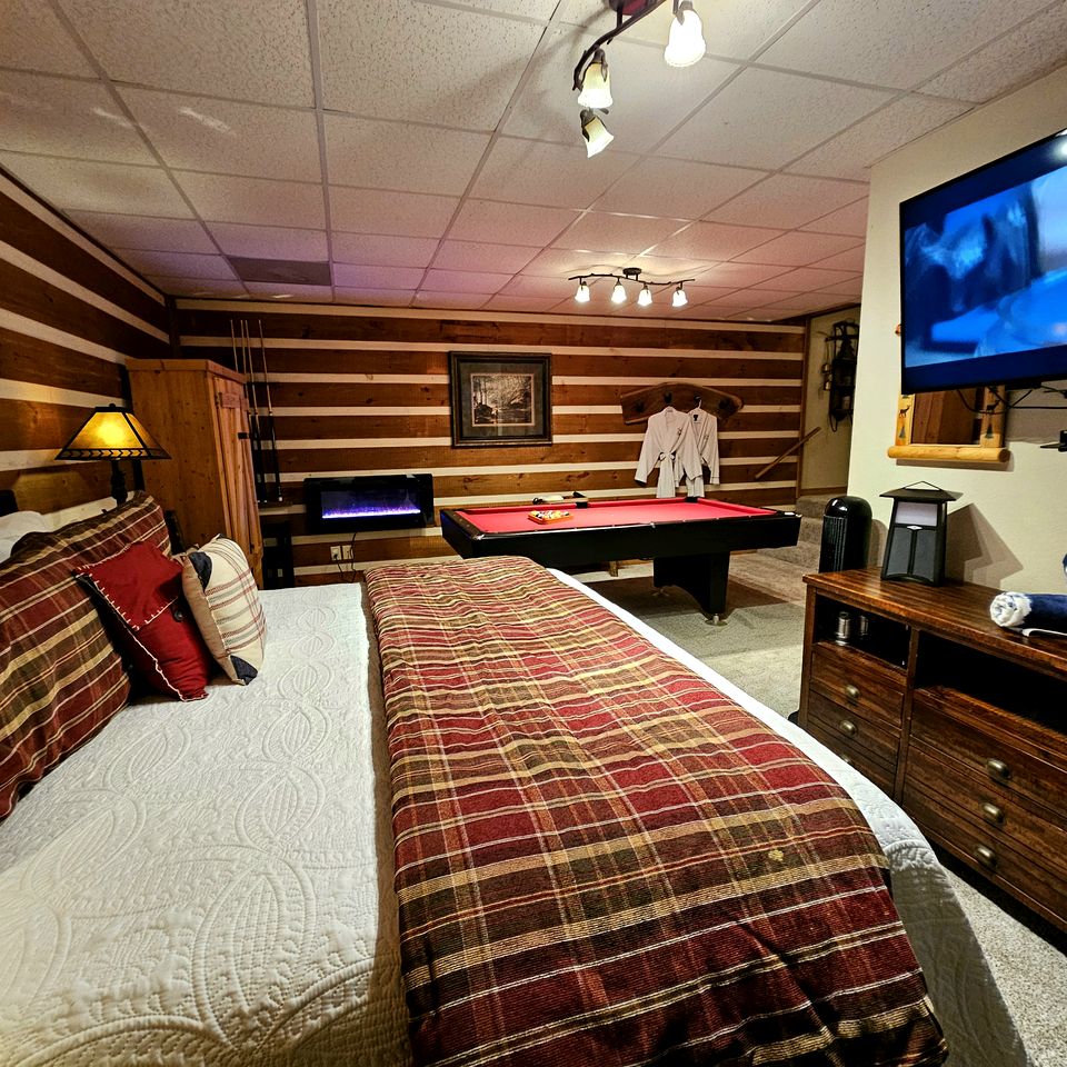 Peaceful Mountain Cabin with Mt Yonah Views with Fire Pit and Outdoor Dining in Sautee Nacoochee, Georgia