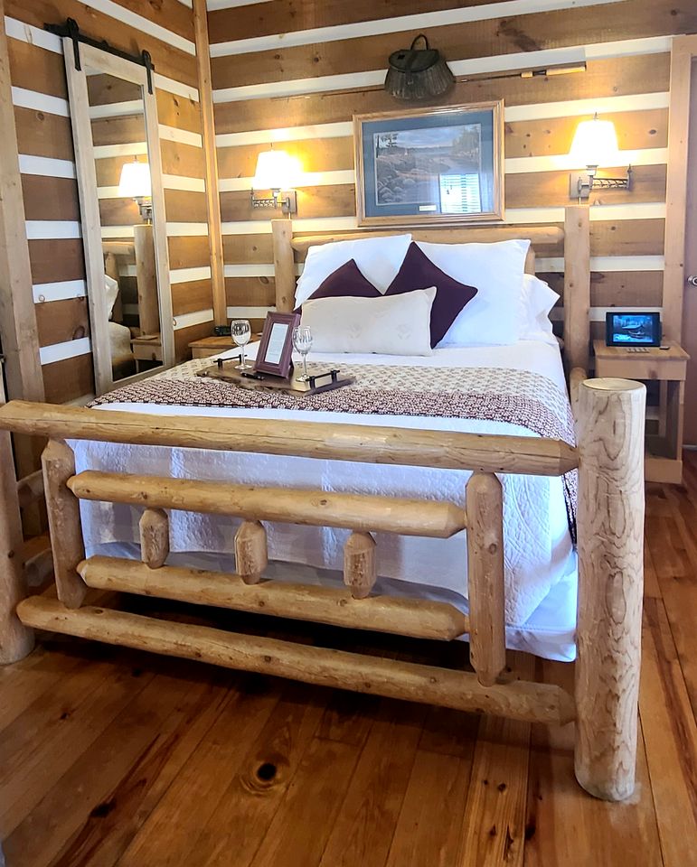 Peaceful Mountain Cabin with Mt Yonah Views with Fire Pit and Outdoor Dining in Sautee Nacoochee, Georgia