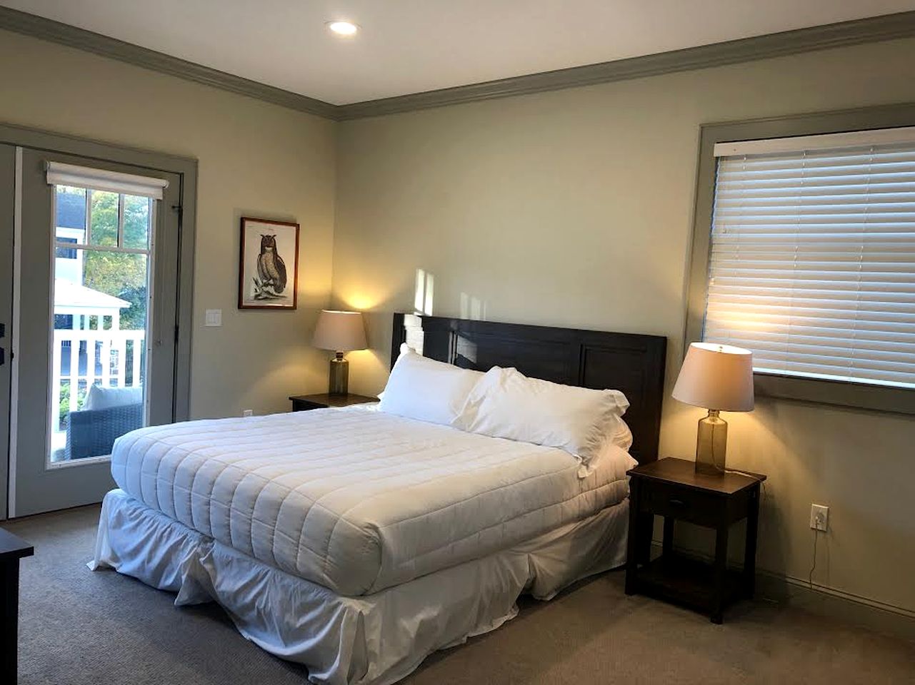 Luxury Waterfront Cottage with Kayaks & Private Boat Launch near Pontoosuc Lake, Lanesborough, Massachusetts