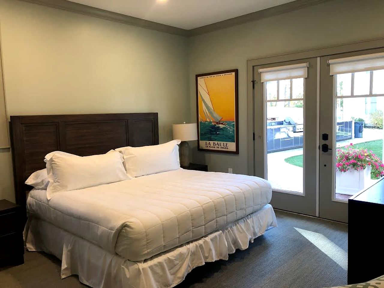 Scenic Waterfront Cottage with Private Dock & Water Sports near Pontoosuc Lake, Lanesborough, Massachusetts