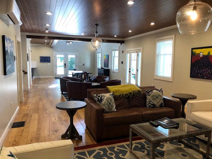 Cottages (United States of America, Lanesborough, Massachusetts)