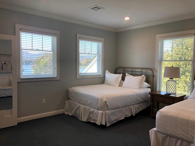 Cottages (United States of America, Lanesborough, Massachusetts)