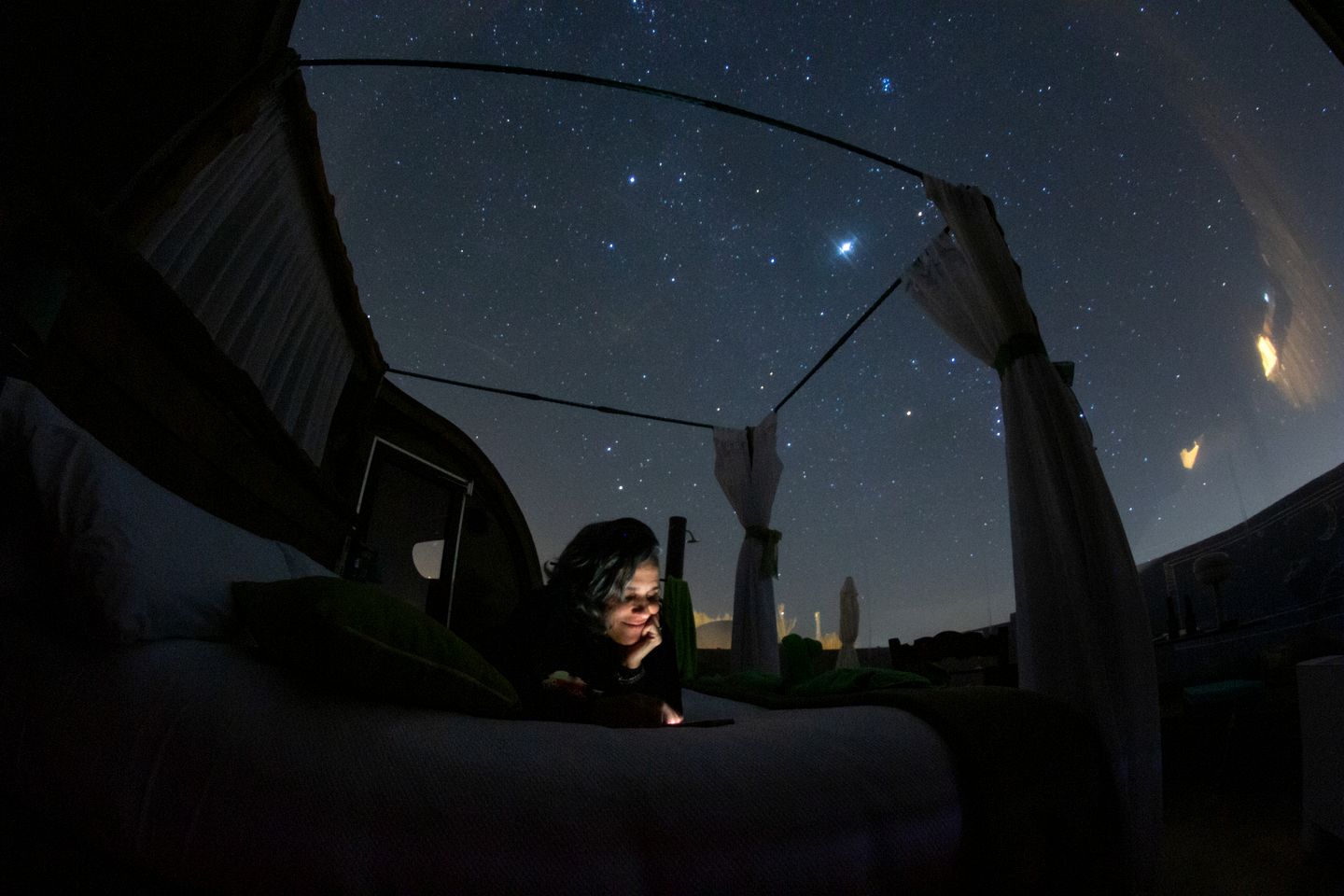 Couples Bubble Retreat with Jacuzzi and Panoramic Star Views in Segovia, Spain