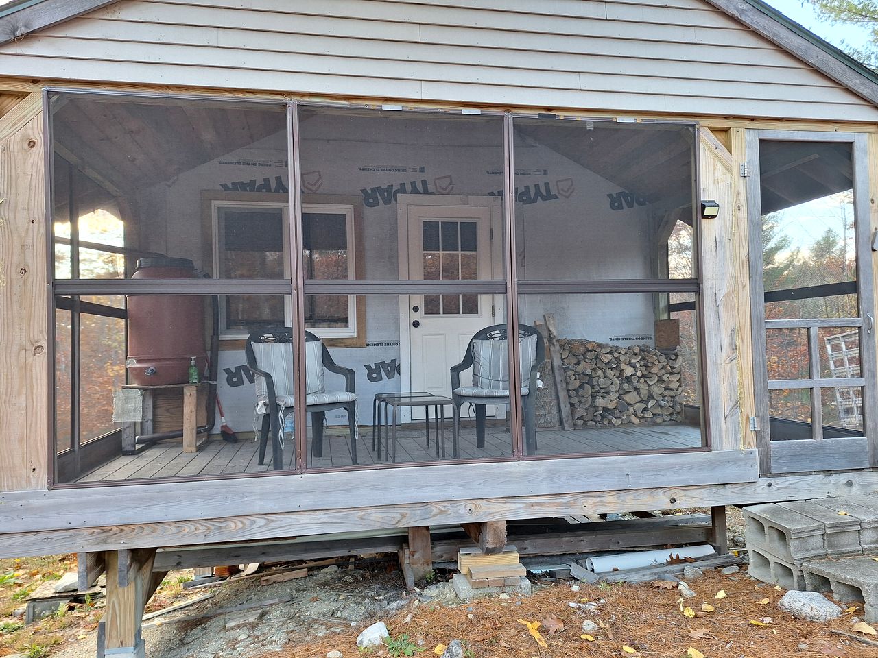 Unplug and Reconnect in a Peaceful Off-Grid Cabin for Relaxation and Nature Immersion in Beddington, Maine