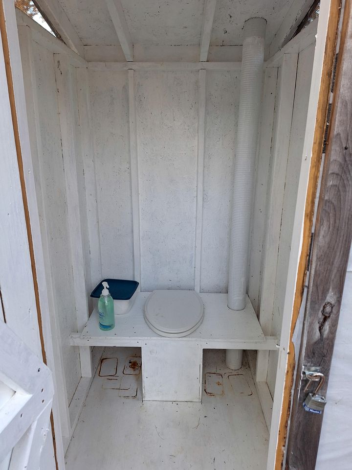 Unplug and Reconnect in a Peaceful Off-Grid Cabin for Relaxation and Nature Immersion in Beddington, Maine