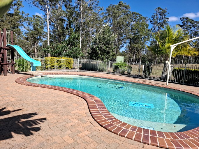 Cottages (Australia, --, --)