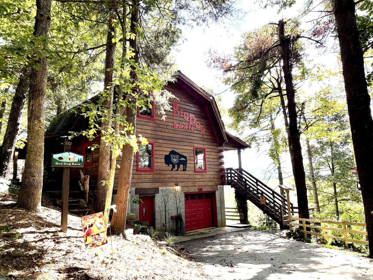 Rustic-Modern Log Cabin Getaway: Family-Friendly, Quiet Ranch, Wildlife at Your Door in Clyde, North Carolina