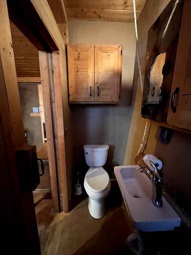 Caves (United States of America, Tres Piedras, New Mexico)