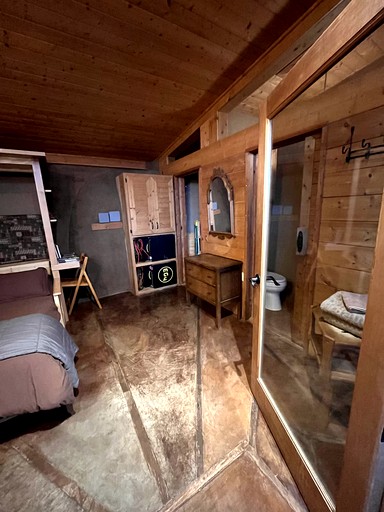 Caves (United States of America, Tres Piedras, New Mexico)