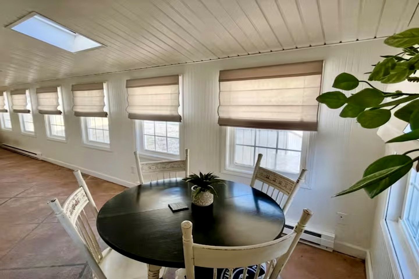 Classic Lakeside Estate Stay with Cozy Living Spaces & Outdoor Adventures in Kuttawa, Kentucky