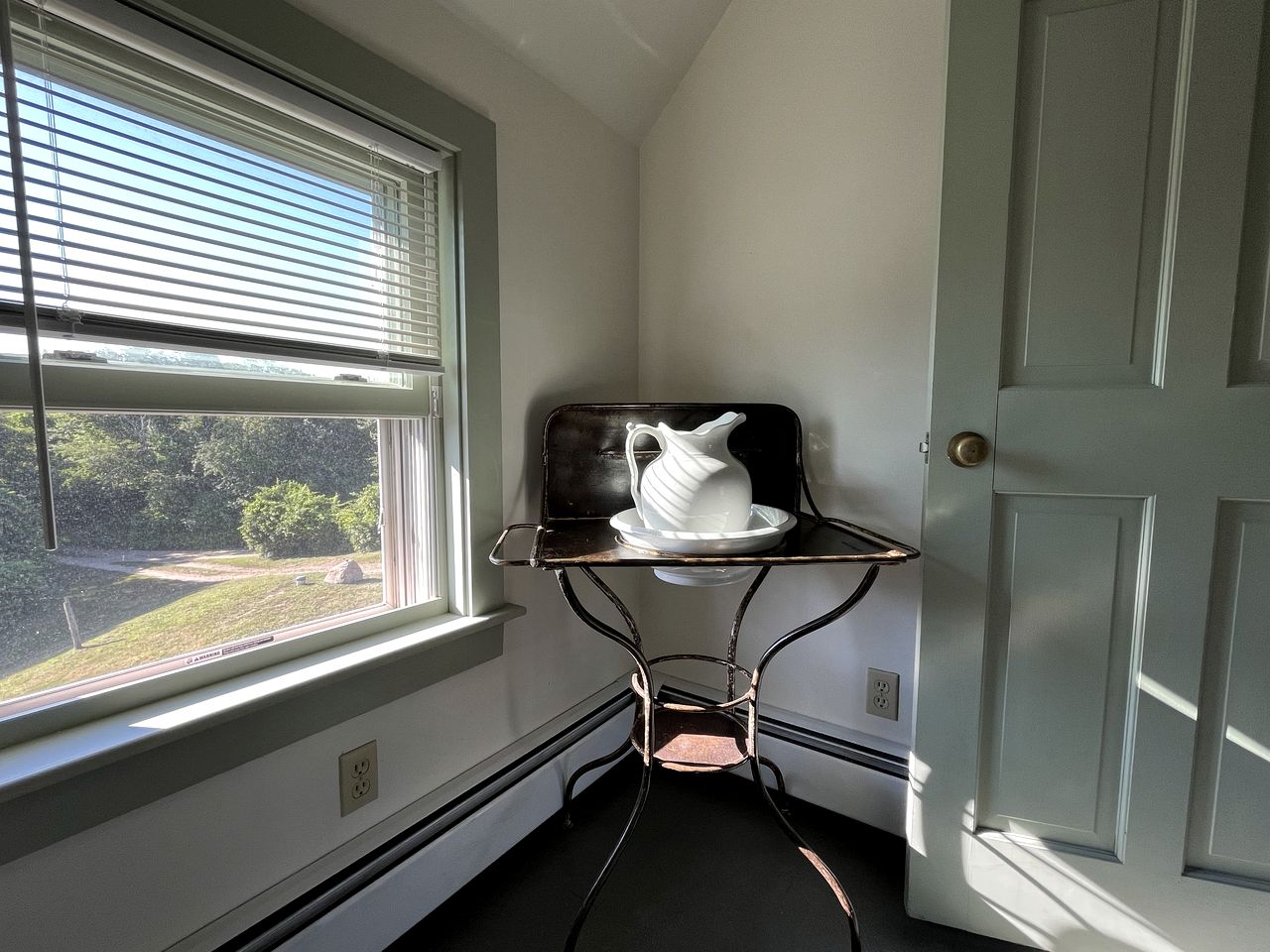 Chic Rustic Cottage Overlooking the Vines with Gorgeous Views on Block Island, Rhode Island