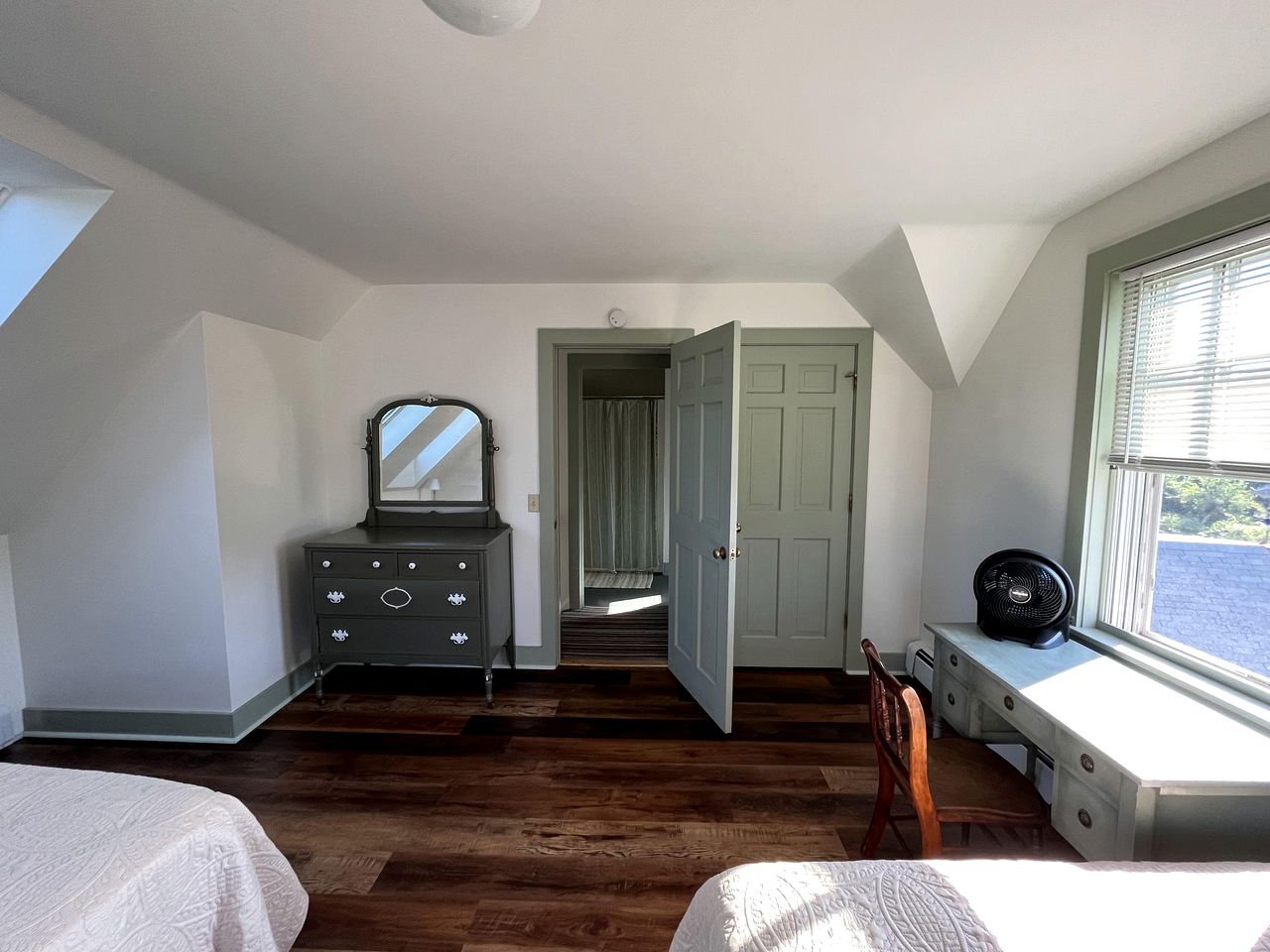 Chic Rustic Cottage Overlooking the Vines with Gorgeous Views on Block Island, Rhode Island