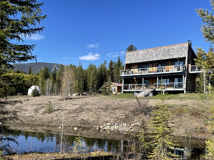 Cabins (United States of America, Polebridge, Montana)