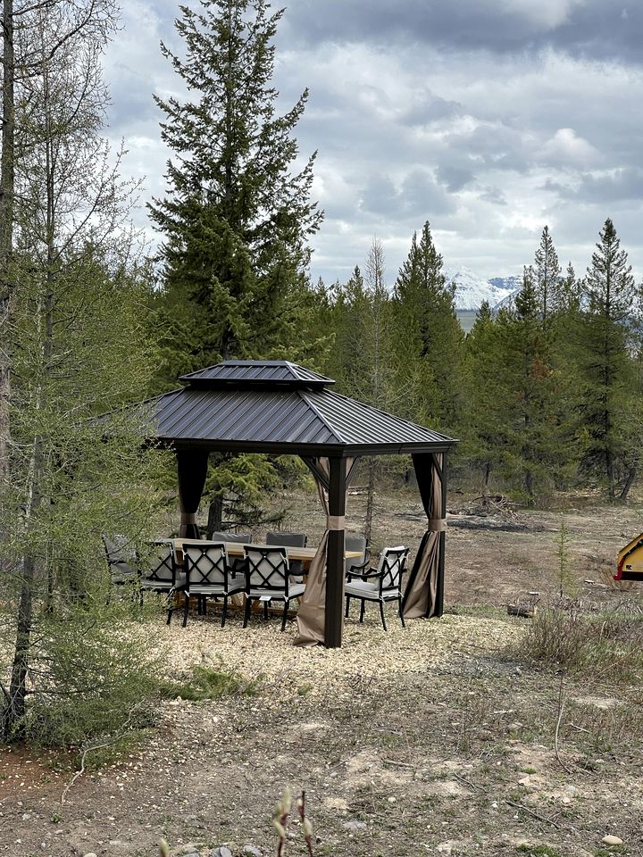 Secluded Off-Grid Cabin with Glacier Park Views and Wall Tents near Polebridge, Montana