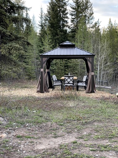 Cabins (United States of America, Polebridge, Montana)
