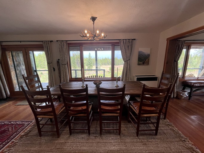 Cabins (United States of America, Polebridge, Montana)