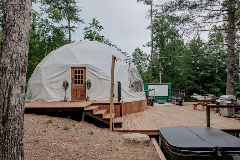 Luxury Geodesic Glamping Dome with Rain Shower & Loft Escape in Mineral Bluff, Georgia