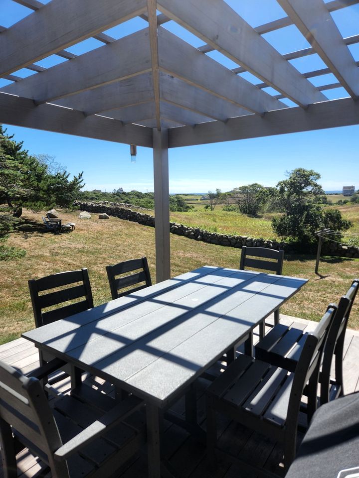 Peaceful Ocean-View Cottage on a Family Farm with Patio on Block Island, Rhode Island