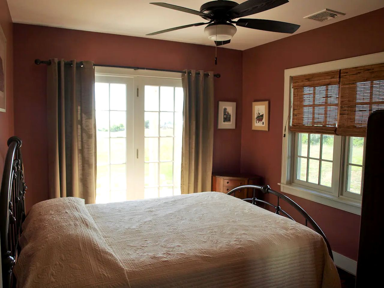 Charming Farmstay Cottage with Vineyard and Ocean Breezes on Block Island, Rhode Island