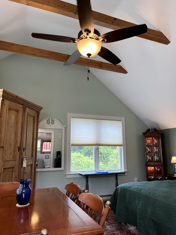 Cozy Saltbox Studio on Scenic Family Farm with Vineyard and Ocean Views on Block Island, Rhode Island
