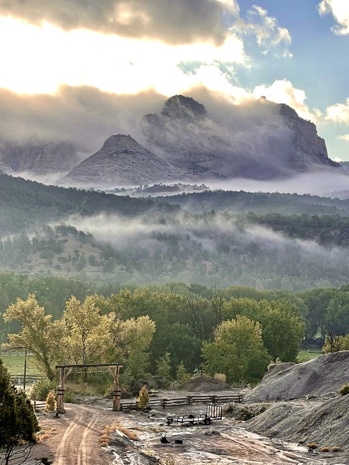 Serene Western Cabin with 23 Private Acres & Stargazing Near Zion National Park, Mount Carmel, Utah