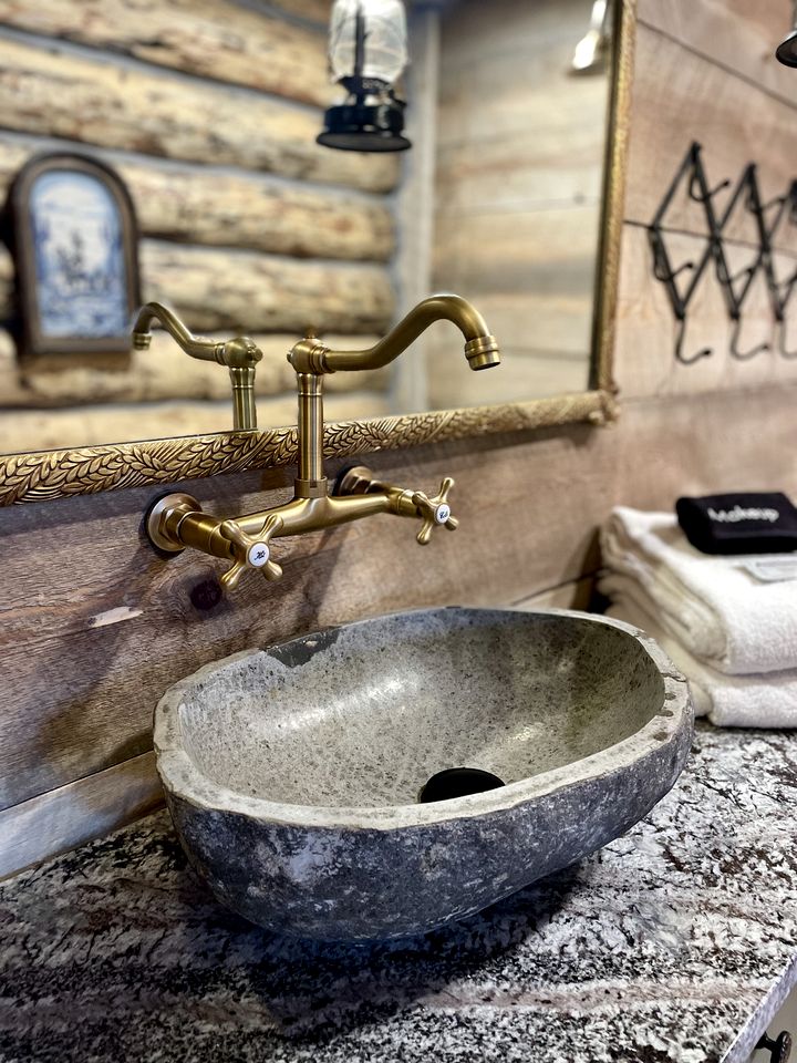 Serene Western Cabin with 23 Private Acres & Stargazing Near Zion National Park, Mount Carmel, Utah