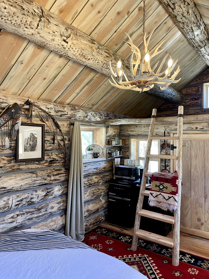 Serene Western Cabin with 23 Private Acres & Stargazing Near Zion National Park, Mount Carmel, Utah