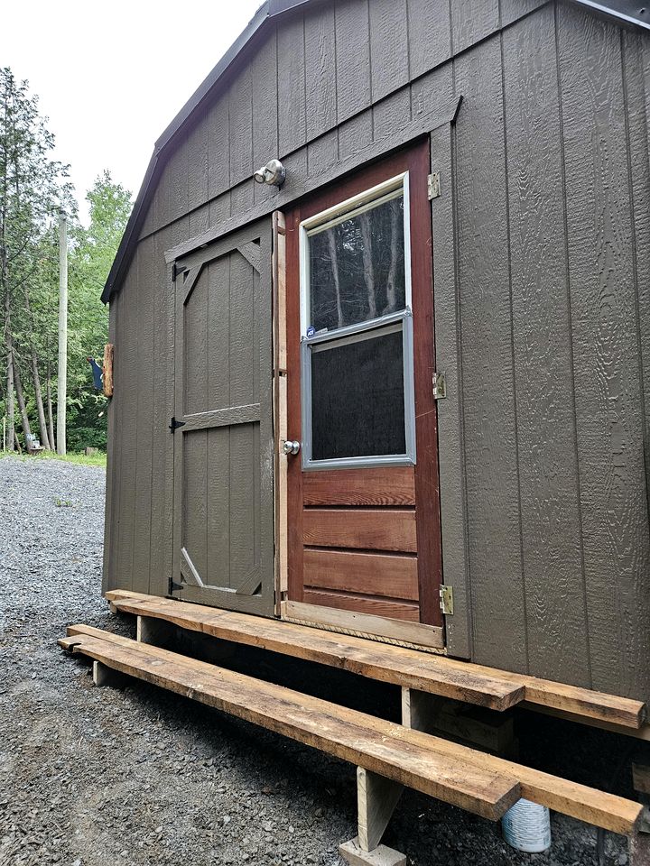 Cozy Wilderness Hideaway with Scenic Trails, Wildlife Views & Starry Nights in Quebec, Canada