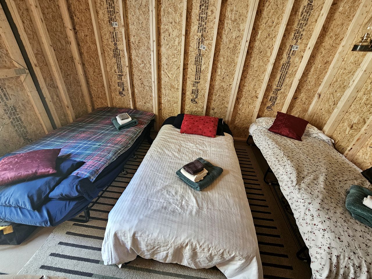 Cozy Wilderness Hideaway with Scenic Trails, Wildlife Views & Starry Nights in Quebec, Canada