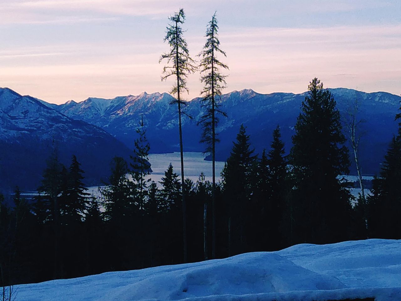 Cabins (Canada, Silverton, British Columbia)