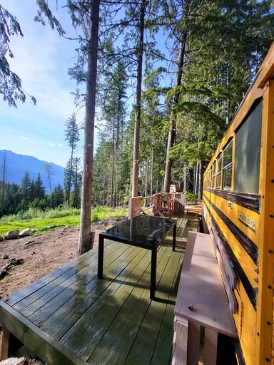 Cabins (Canada, Silverton, British Columbia)