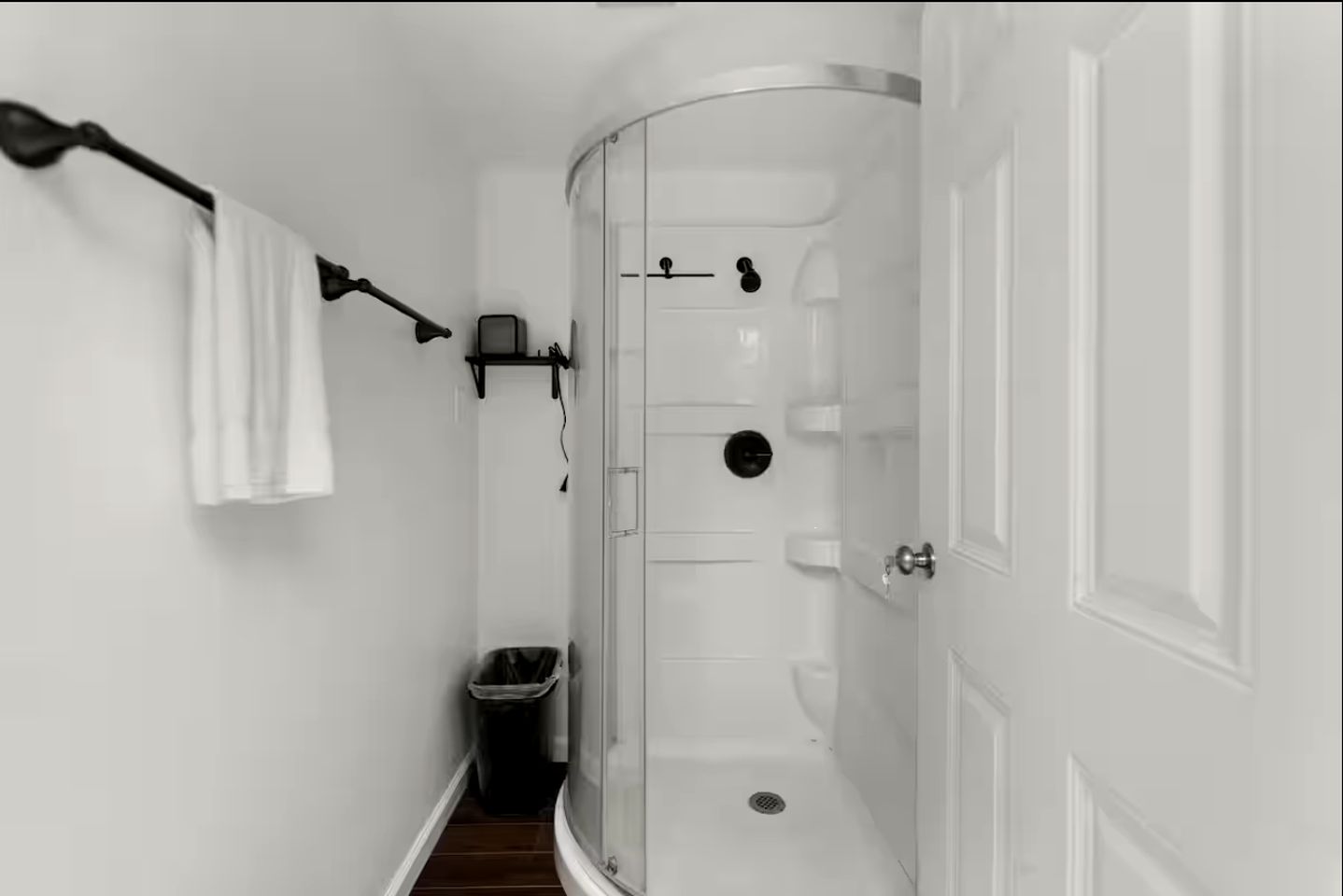 Tucked-Away Forest Retreat with Hot Tub & Comfort Touches in Stanton, Kentucky