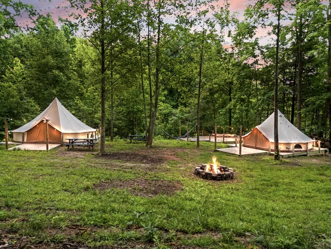 Safari Tents (United States of America, Stanton, Kentucky)