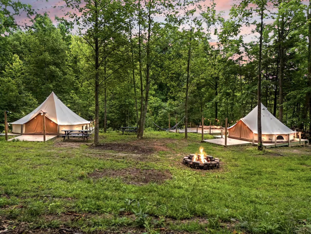 Tucked-Away Forest Retreat with Hot Tub & Comfort Touches in Stanton, Kentucky