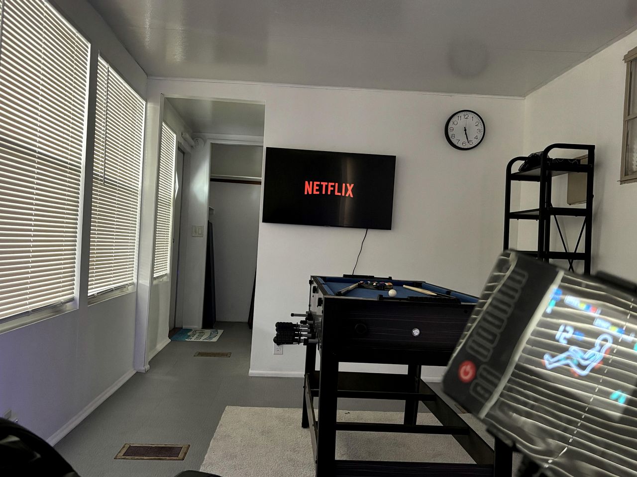 Relaxing Adults-Only Mobile Home with Bayfront Access & Game Room Near Bahia Beach, Ruskin, Florida