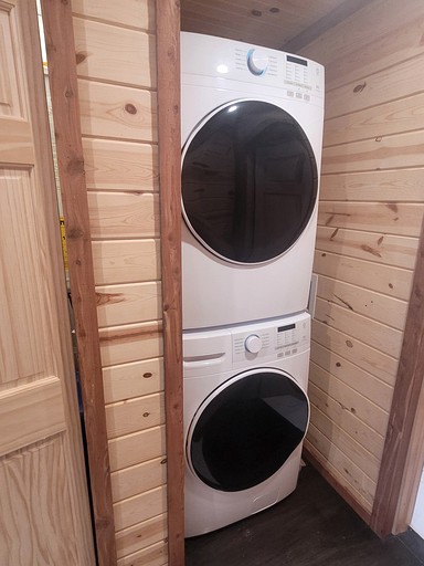 Cabins (United States of America, Steelville, Missouri)