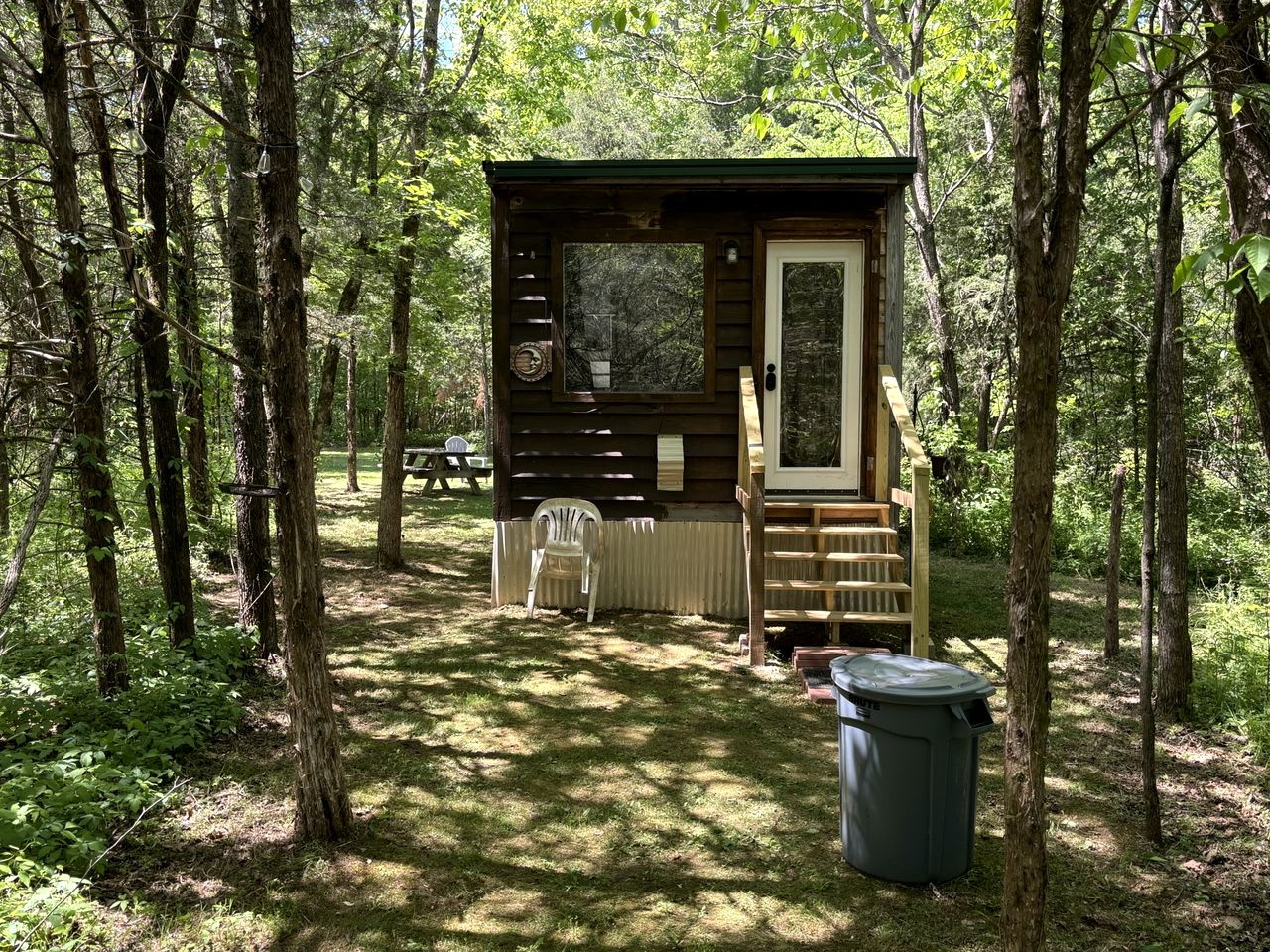Peaceful Tiny Cabin Escape with Loft, Private Trail & Forest Views in Columbia, Tennessee