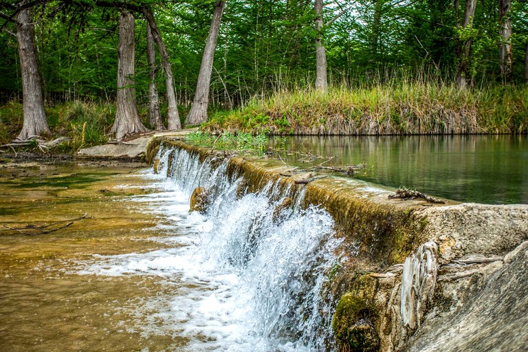 Cabins (United States of America, --, --)