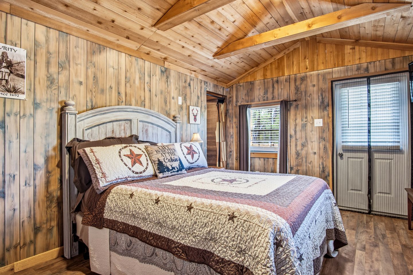 Peaceful Waterfront Retreat with Private Riverfront & Wildlife Views in Medina, Texas