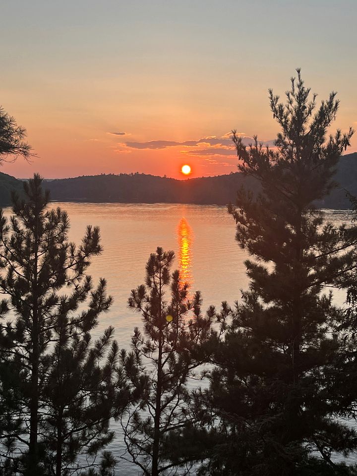 Off-Grid Lakeside Cottage with Stunning Sunset Views in Ontario, Canada