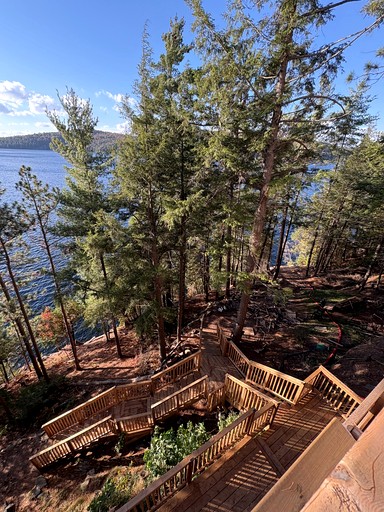 Cabins (Canada, Dorset, Ontario)