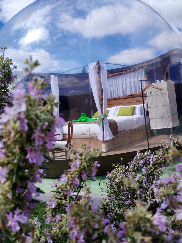Luxury Stargazing Bubble for a Peaceful Romantic Escape in Segovia, Spain
