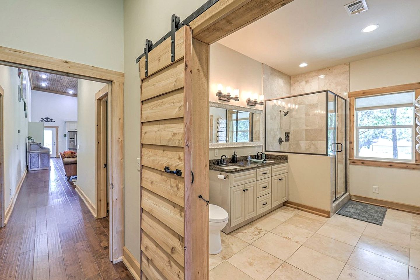 Rustic Countryside Barn with Horse Boarding & Pastures near Nashville, Lebanon, Tennessee