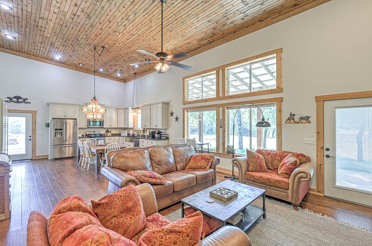 Rustic Countryside Barn with Horse Boarding & Pastures near Nashville, Lebanon, Tennessee